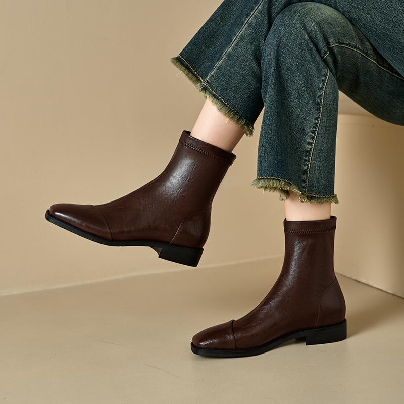 Women's Low-heeled Short Boots Autumn and Winter New Comfortable and Versatile Solid-color Thick-heeled Large-size Simple Short Boots