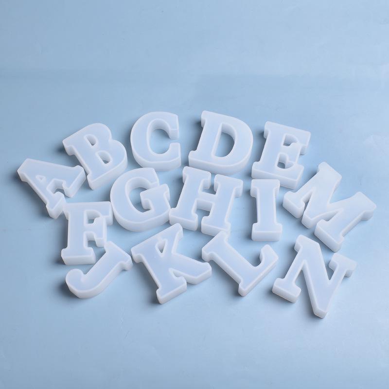 Crystal Epoxy Silicone Molds: 26 English Letters for Creative DIY Ornaments and Decorations
