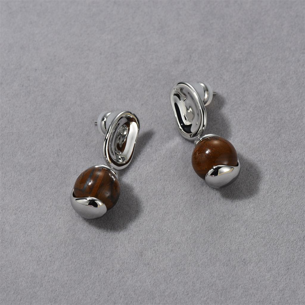 Premium French Retro Stud Earrings, Simple And Cold Inlaid Gemstone Earrings, Earrings, Women'S Fashion Versatile
