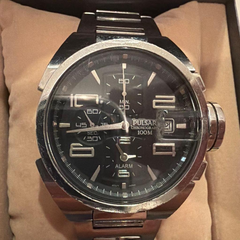 Used SEIKO PULSAR watch