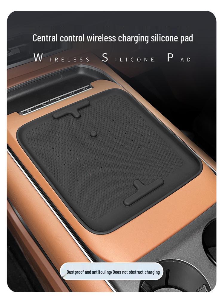 Wireless Charging Silicone Pad & Non-Slip Mat for Lantu FREE Center Console (24-25 Models)