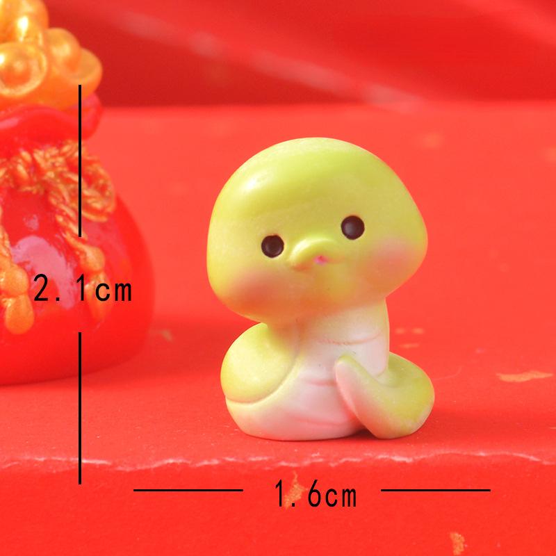 Cute Little Green Snake New Year OrnamentHome Desktop DecorationSimulation Resin Handicraft