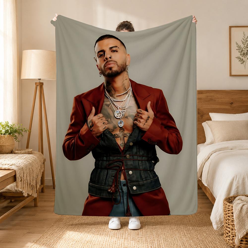 Couverture Flanelle Rauw Alejandro Singer Throw 240G, Convient Pour Canapés, Lits, Bureaux, Couvertures Cadeaux Exquis