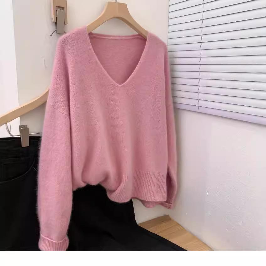 Women's Camel V-Neck Wool Sweater: Korean-Style, Loose Fit, Long-Sleeve Base Layer