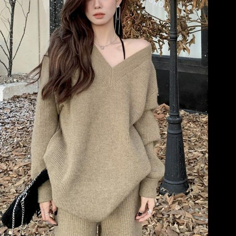 Zweiteiliges Set für Damen im Frühling, Herbst und Winter, lockerer und schlanker Strickanzug mit V-Ausschnitt, lockerem Pullover + Hose mit hoher Taille und weitem Bein