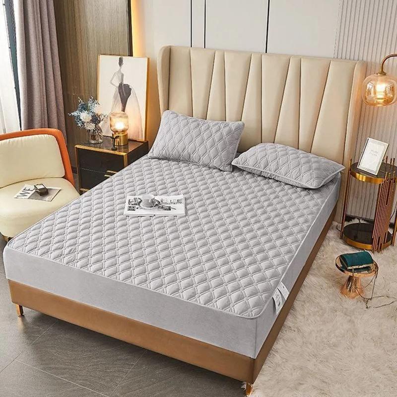 

2025 Quilted Fitted Mattress Protector for Russia, Ukraine, Europe & America 48x74cm Pillowcase Set