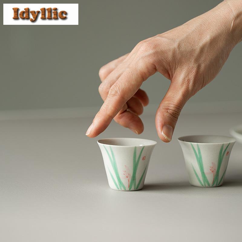 2 Stück/Los Handbemalte Orchidee Hufeisen Teetasse Zen Teeschale Wasserkrug Teeverkostung Meditationsbecher Jianzhan Meistertassen Cafés 30ml