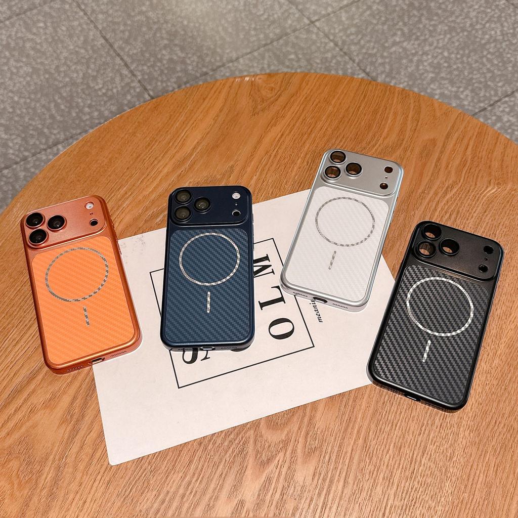 Elegante magnetische iPhone 17 Pro Max Hülle aus Kohlefaser: Matte Vollabdeckungsschutz