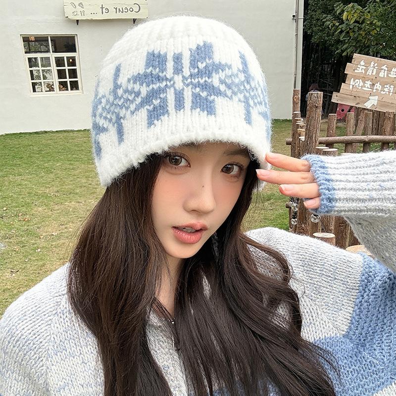 Retro Snowflake Knitted Woolen Hat for Women In Winter Korean Style Face Showing Small Cold Hat Baotou Hat Warm Ear Protection Fisherman Hat