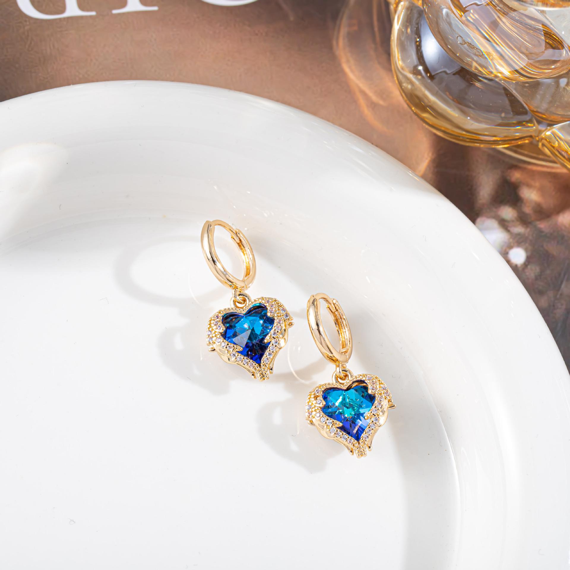 High-End Gold-Plated Gradient Ocean Heart Dangle Earrings - Popular Celebrity Style