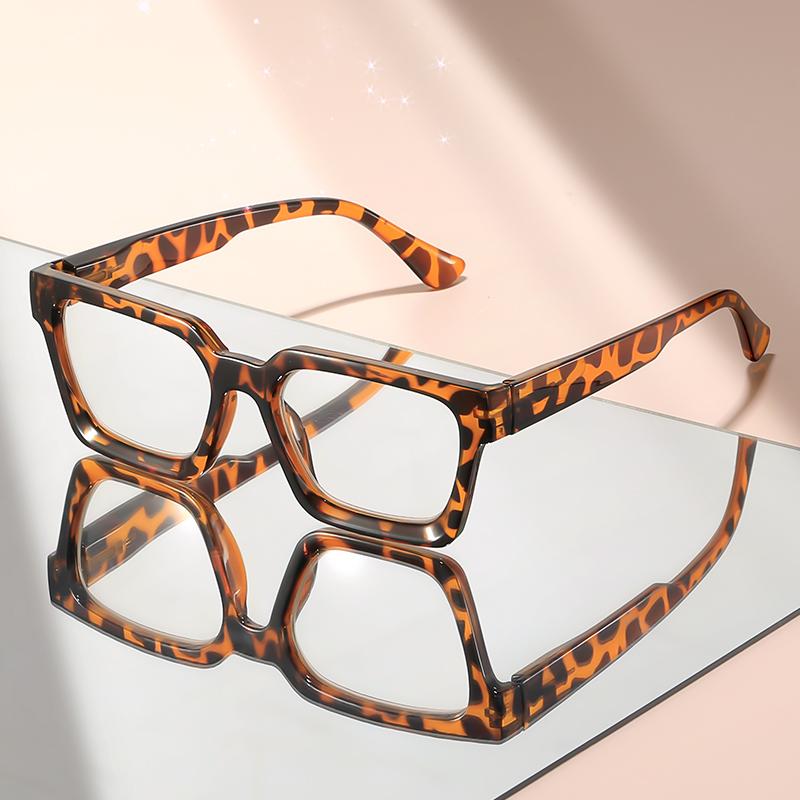 The Small Square Frame Reading Glasses Are Classic, Retro, Simple and Comfortable for Daily Wear. They Are Reading Glasses