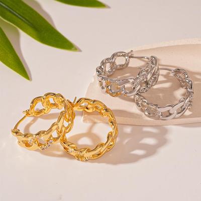 Orecchini Ear Cuff a Catena Vuota in Zirconia: Accessori Geometrici Placcati Oro Verificato per Donna