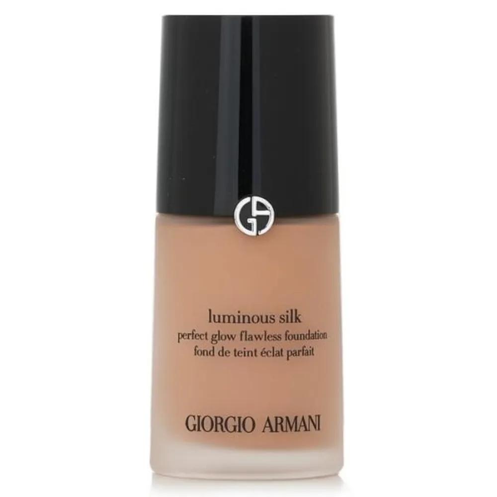 

Armani Luminous Silk Foundation -5.5 Natural Beige