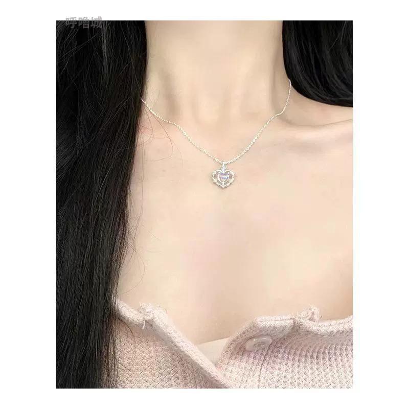 Gradual Change Love Necklace Women'S Light Luxury Niche Design Heart-Shaped Clavicle Chain Premium Durable Quality