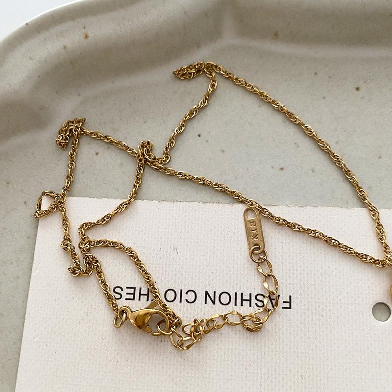 Titanium Steel Geometric Square Pendant Necklace Light Luxury Niche Design Simple High Sense Clavicle Chain