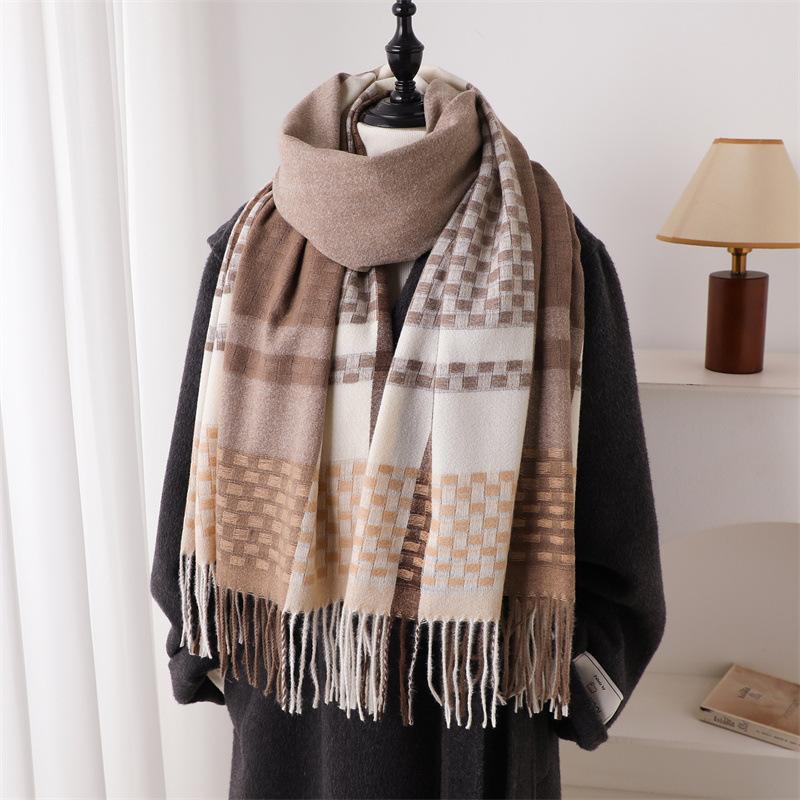 Interwoven Plaid Autumn And Winter Warm Scarf Women'S Shawl Fashion Versatile Commuter Fringed Imitation Cashmere Scarf