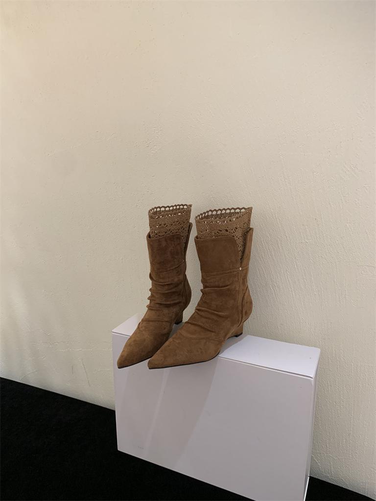 French retro suede thick heel short tube thin boots women's 2025 autumn and winter new fashionable versatile pleated stacked short boots