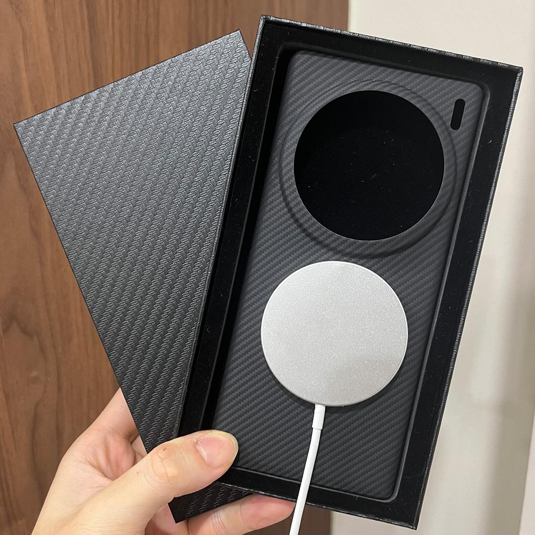 Magnetic Kevlar Aramid Carbon Fiber Phone