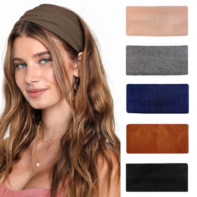 Fascia Sportiva Monocolore ad Alta Elasticità - Accessorio per Capelli alla Moda e Versatile