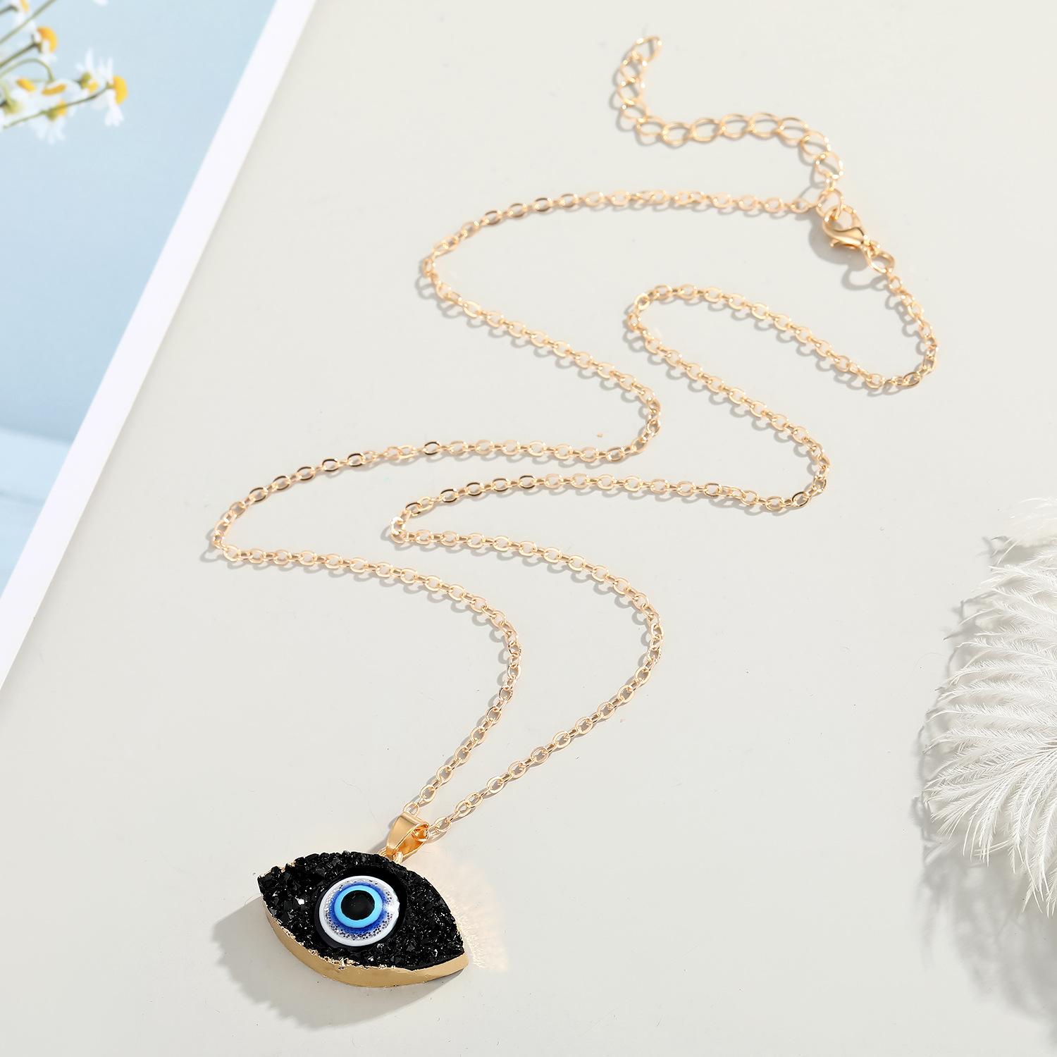 Collana Occhio Turco, Collana Occhio del Diavolo, Catena in Acciaio Inossidabile Placcato Oro 18K, Pendente a Forma di Cuore con Zirconi