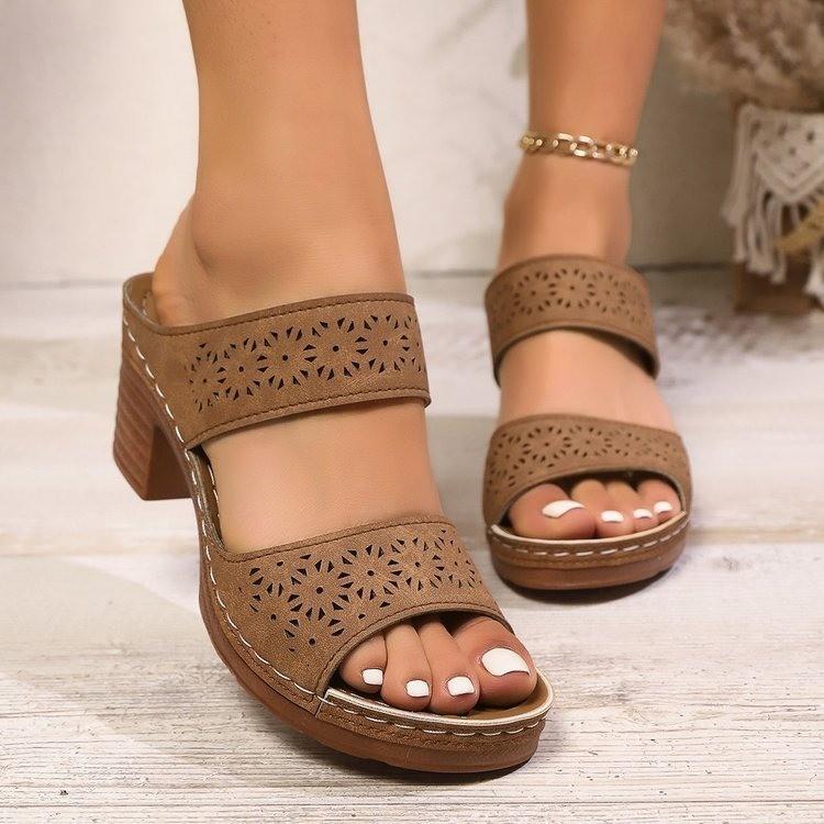 

Жіночі шльопанці великого розміру 2025 літо новий вітер порожнисті дихаючі богемні на високих підборах прохолодні шльопанці 43 хакі