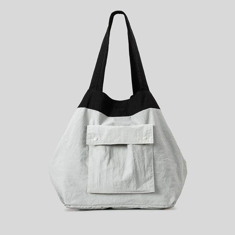 Women's Colour Blocking Lazy Wind Large Capacity Tote Bag Simple Lightweight Canvas Handbag Double-sided Can Be Back Commuting Shoulder Bag