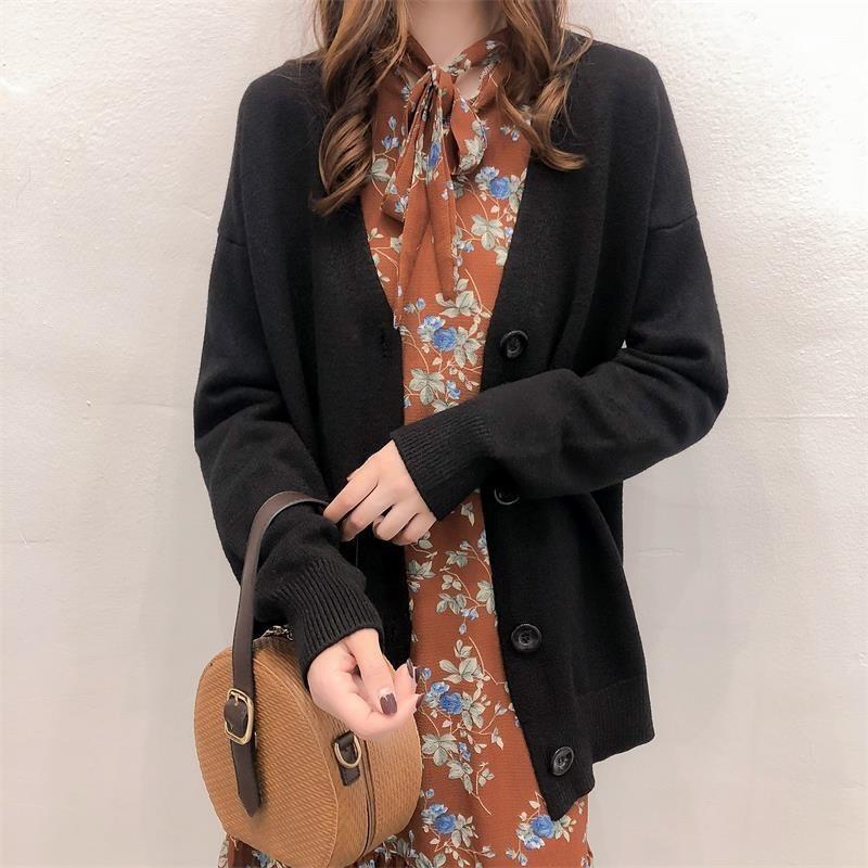 Spring and Autumn New Loose Long-sleeved Top Lazy Wind Soft Waxy V-neck Knitted Cardigan Jacket with Sweater Women