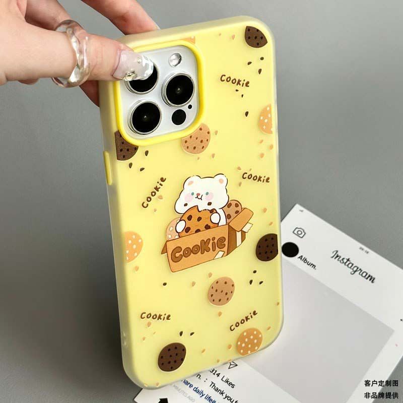 Biscuit bear is suitable for Apple 16/17promax mobile phone case iPhone15 skin scrub 13/12 jelly 14.