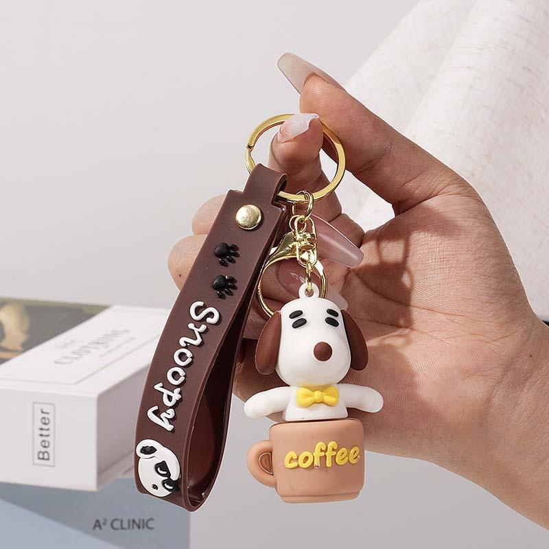 Cartoon Snoopy Keychain Cute 3D Doll Pendant Couple Backpack Pendant Small Gift