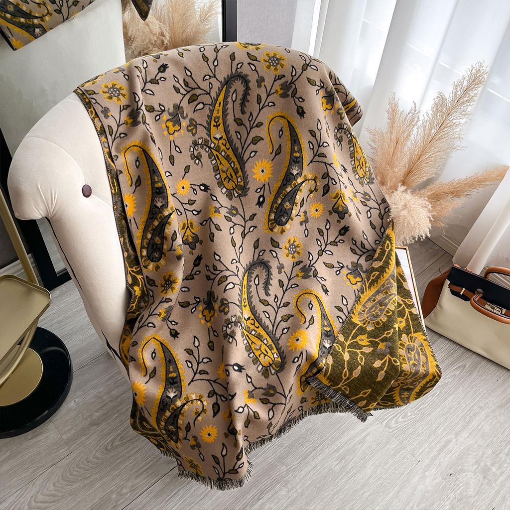 Retro Scarf Cashew Flower Temperament Versatile Shawl Ethnic Style Jacquard Outer Cloak Scarf Cold Women