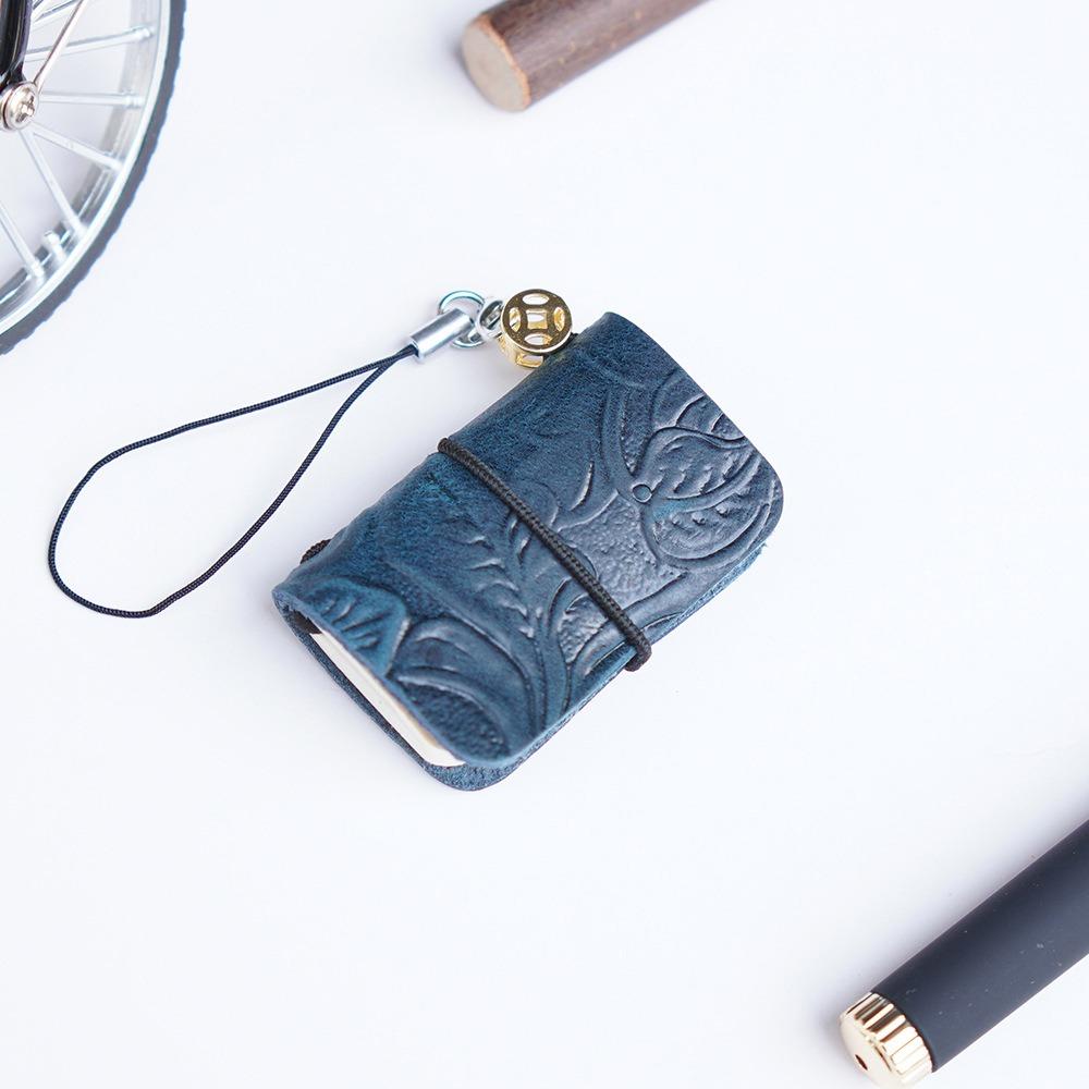 

Кишеньковий блокнот у твердій обкладинці 32 аркуші 64 сторінки Книга тіней на спіралі Ультраміні блокнот Щоденник Записувати темно-синього кольору