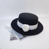 Hepburn Style Flower Flat Top Small Brim Woolen Hat Women's Autumn and Winter French Retro High-end Sense Showing Face Small Temperament Top Hat
