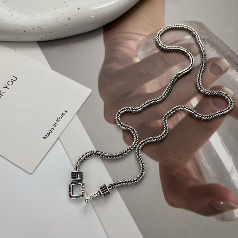 

S925 Sterling Silver Color Diamond Chopin Chain Necklace Female Keel Geometry Retro Senior Sense Light Luxury Clavicle Chain