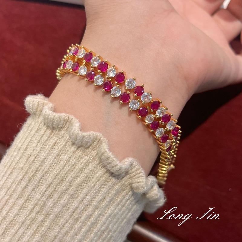 Mittelalterlicher Stil Taubenblutrot Armband Echtgold Galvanisiert Rubin Weißer Diamant Schmuck High-End Leichter Luxus Stapelbare Accessoires