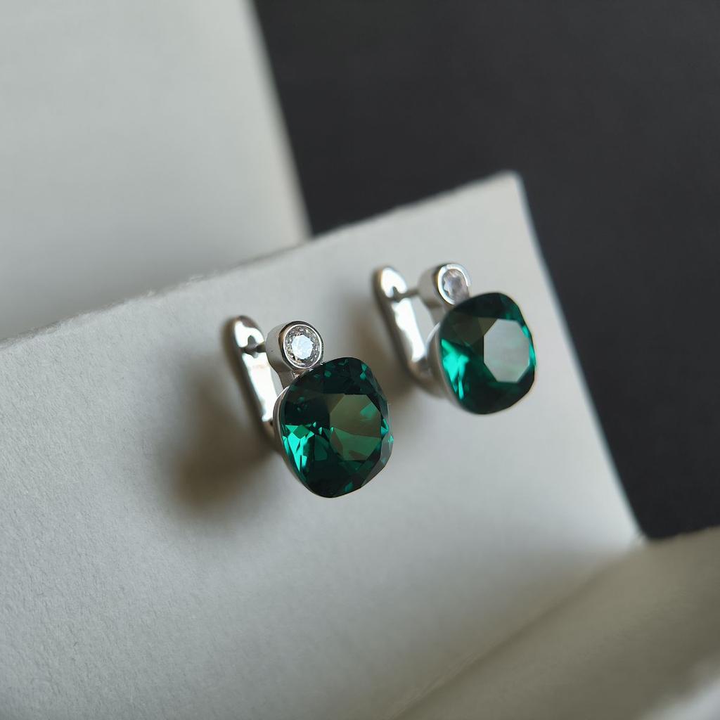 Серебряные серьги с фианитами (60002212)