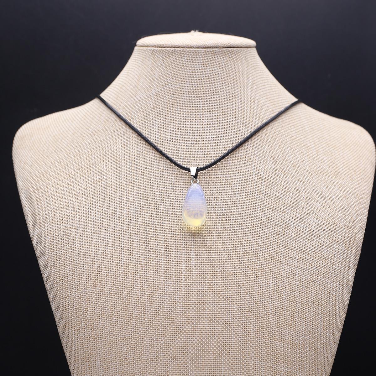 

1 шт. в партии ожерелье из натурального камня, кулон, нерегулярный кристалл, кварц, агат, лазурит, веревочная цепочка, ожерелья для женщин и мужчин, ювелирные изделия, подарки 15 × 25-20 × 30 мм 1Pcs/Opal