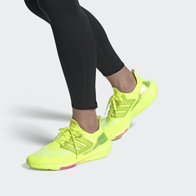 Adidas Ultra Boost 21 Solar Yellow Sneakers FY0848