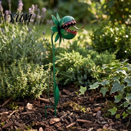 Outdoor Path Decorations for Home Venus Flytrap Garden Stake, Metal Carnivorous Plant Yard Decor, Weird Gothic Halloween Porch Decor Patio Lawn, Gift