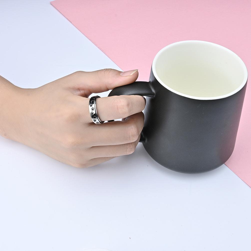 Sweet and Cool Japanese and Korean Style Cute Little Dog Palm Print Rotatable Titanium Steel Ring Ring for Men and Women