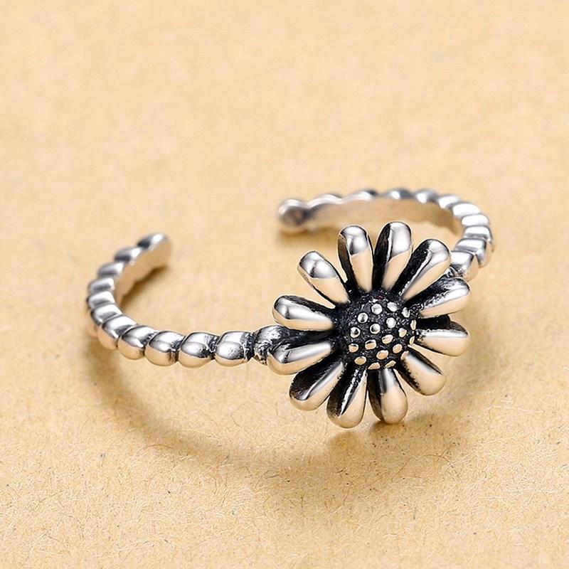 New Simple Personality Small Daisy Flower Copper Jewelry Sunflower Retro Thai Copper Exquisite Opening Rings Jz035
