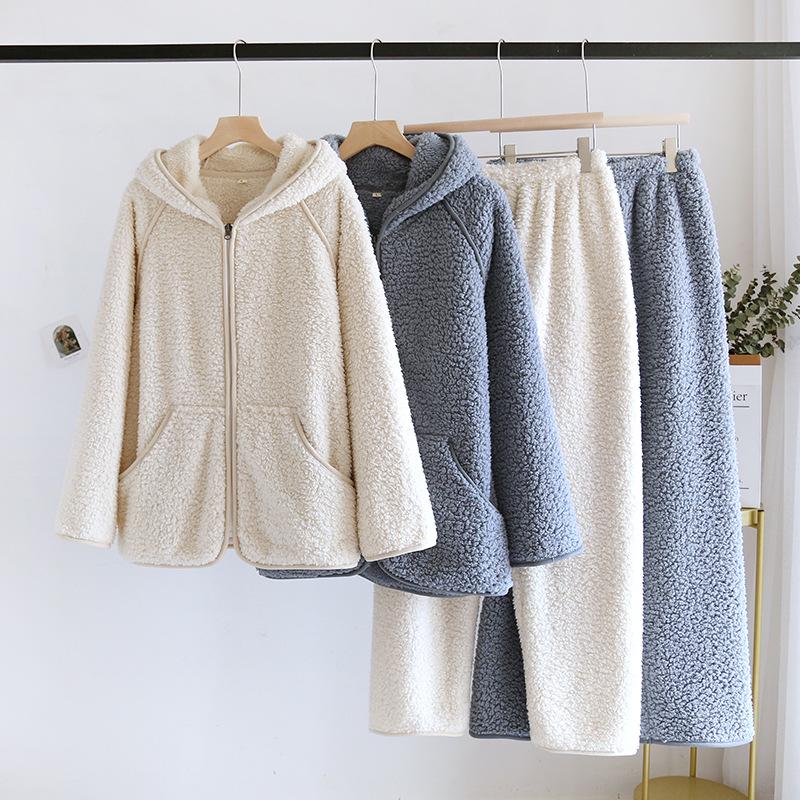 Cozy Autumn/Winter Coral Fleece Pajamas for Couples – Thick, Warm Lamb Fleece Homewear Set Suitable for Outdoors