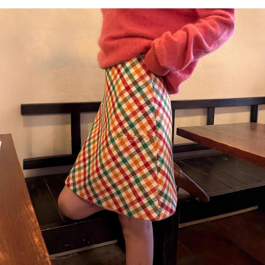 Retro Colorful High-Waist Plaid Midi Skirt for Women - Spring/Fall/Winter 2026 Fashion, Slimming & Hip Covering Design