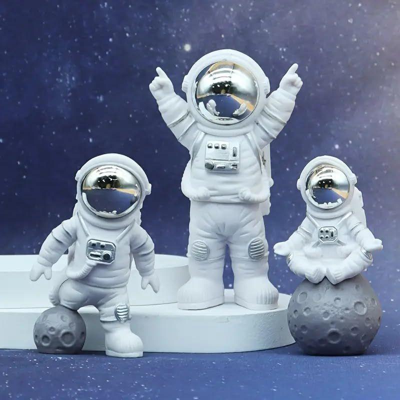 

3pcs Astronaut Figurine Home Decor Astronaut Statue Sculpture showpiece Decor