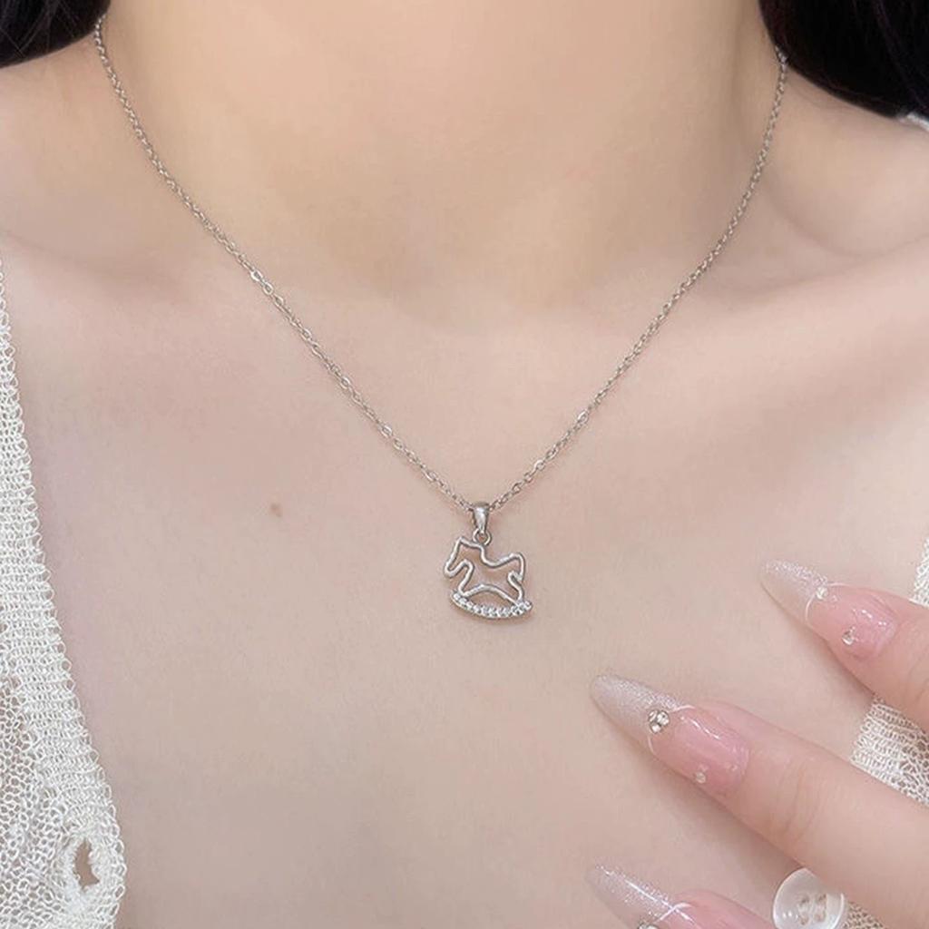 Shining Zircon Hollowed Out Horse Pendant Necklace, Suitable for Women and Girls Collarbone Chain Jewelry, The Best Gift for The Year of The Horse