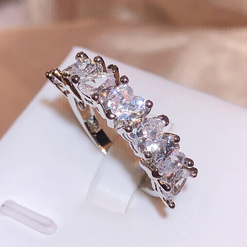 2022 New Heart-shaped Row Of Diamonds Wedding Ring Micro Paved Cubic Zirconia Daily Collocation Girls Ring Statement Jewelry