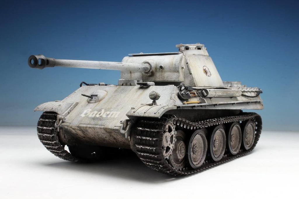 Platz Italeri 1/35 World of Tanks German Medium Tank Panzer V Panther Plastic Model Kit WOT39506