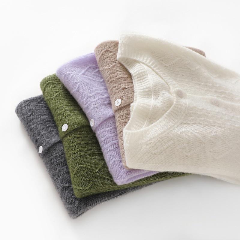 Women's Loose Cable Knit Cardigan - Thin Velvet Wool Sweater