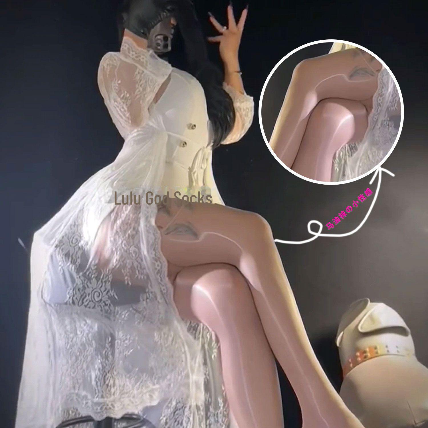 

«Светящиеся глянцевые чулки»: Большой размер, шелковисто-прозрачный, с сексуальным покрытием конским маслом для женщин. Glow Silk - Black