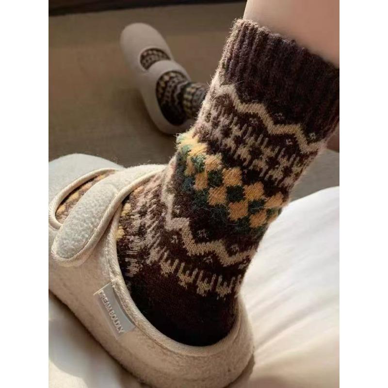 Diamond-patterned Autumn and Winter Warm, Retro Ethnic Style Wool Socks, Thick Pile Socks and Postpartum Socks