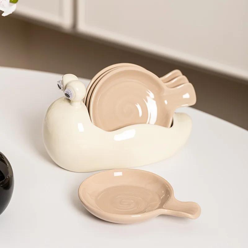 New Creative Snail Seasoning Set Ceramic Dish Hotpot Dip Dish Cute Soy Sauce Dish Gravy Boats Kitchen Tool